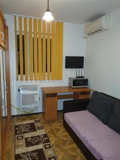 Garsonieră semidecomandată în Lunei
