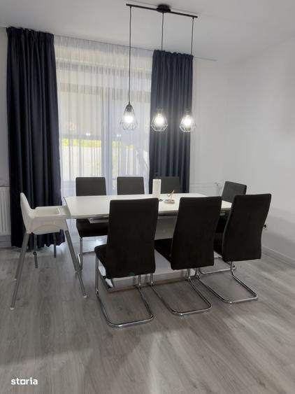 Casă cu 4 camere în Central
