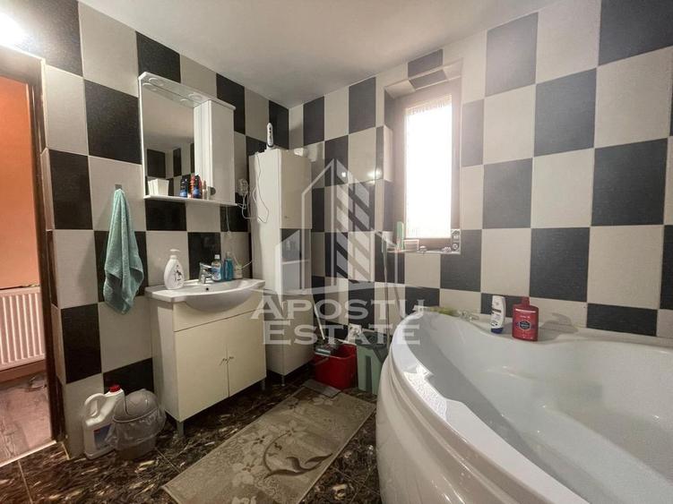 Apartament cu 3 camere decomandat, mobilat în Bujac