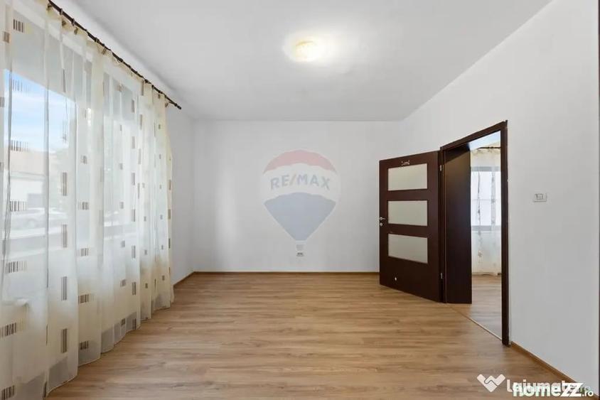 Spațiu comercial, de 75 mp, în Pârneava