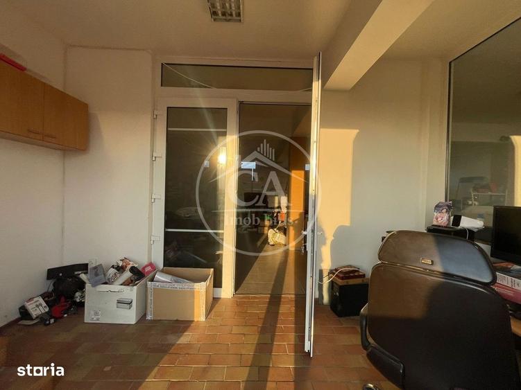 Spațiu comercial, de 300 mp, în Leș