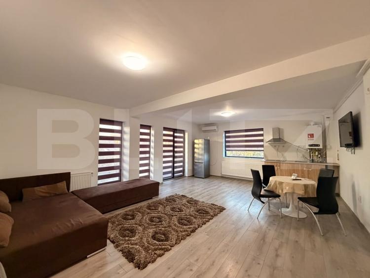 Apartament cu 2 camere decomandat, mobilat în Central