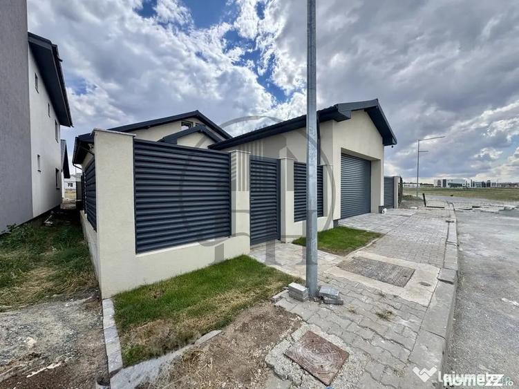 Casă cu 5 camere cu Teren 257 Mp în Valu lui Traian