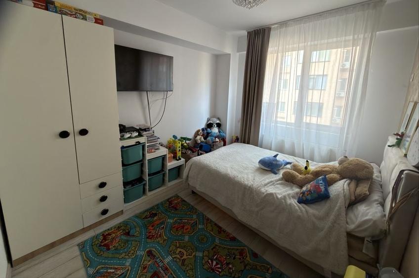 Apartament cu 3 camere decomandat în Chiajna