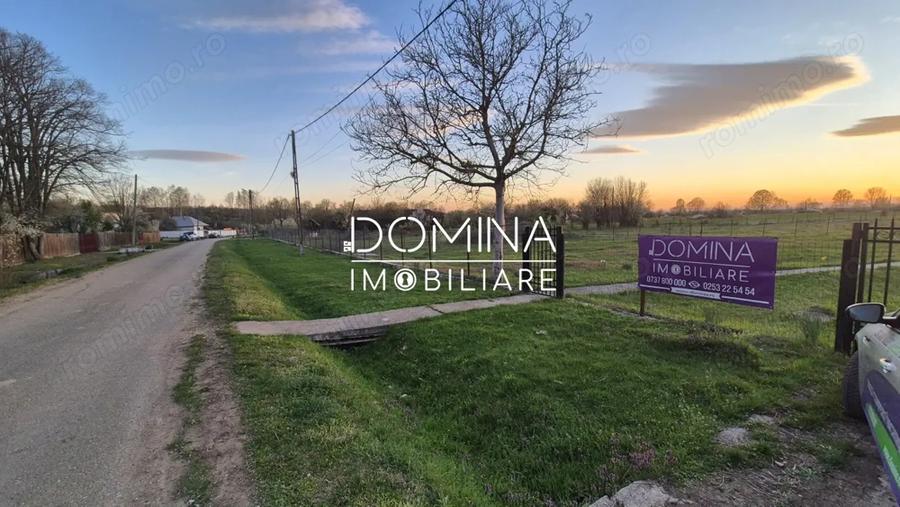 Teren de 4658 mp, în Scoarța