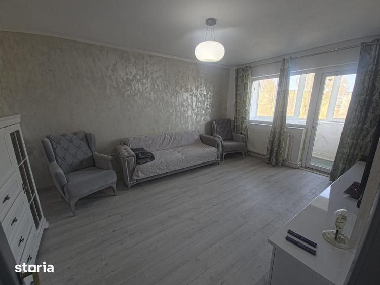 Apartament cu 2 camere decomandat în CET