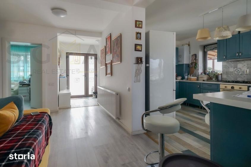 Casă cu 5 camere cu Teren 386 Mp în Borhanci