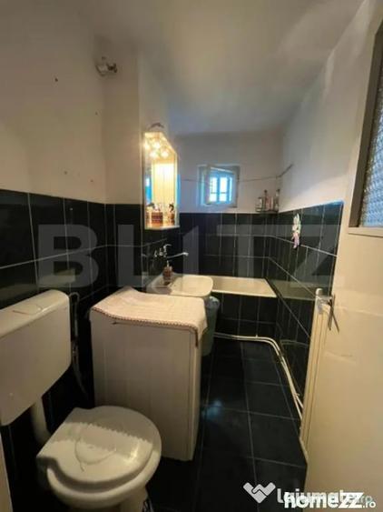 Apartament cu 4 camere semidecomandat în Gojdu