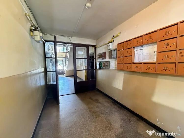 Apartament cu 2 camere semidecomandat în Central