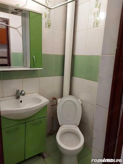 Garsonieră decomandată în Girocului