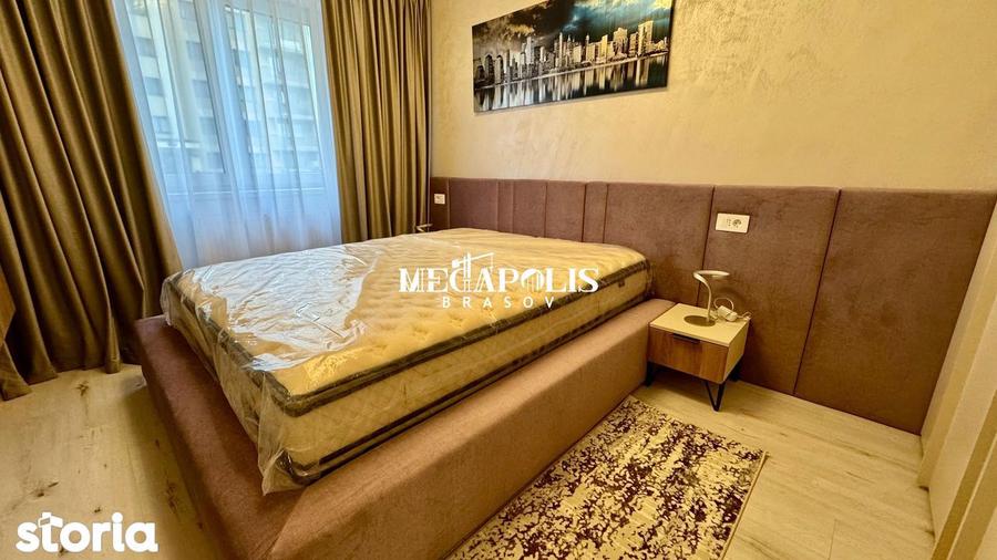 Apartament cu 2 camere decomandat în Tractorul