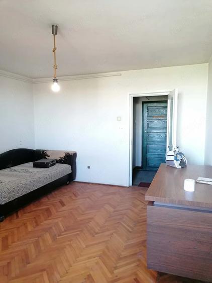 Garsonieră semidecomandată în Burdea