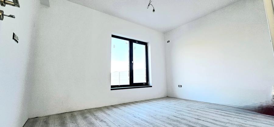 Casă individuală cu 3 camere cu Teren 360 Mp în Berceni