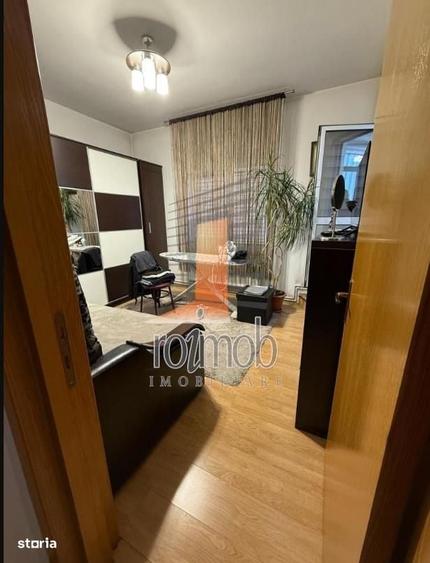 Apartament cu 4 camere în Aviației