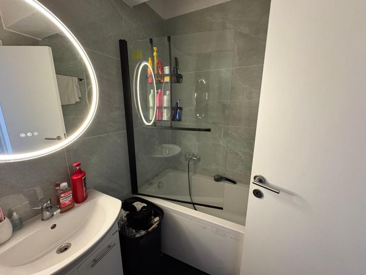 Apartament cu 2 camere decomandat în Berceni