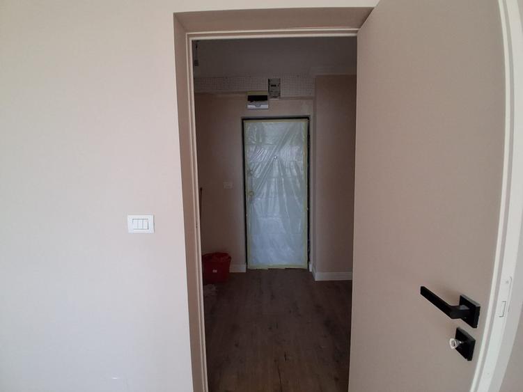 Apartament cu 2 camere decomandat în Podu Roș