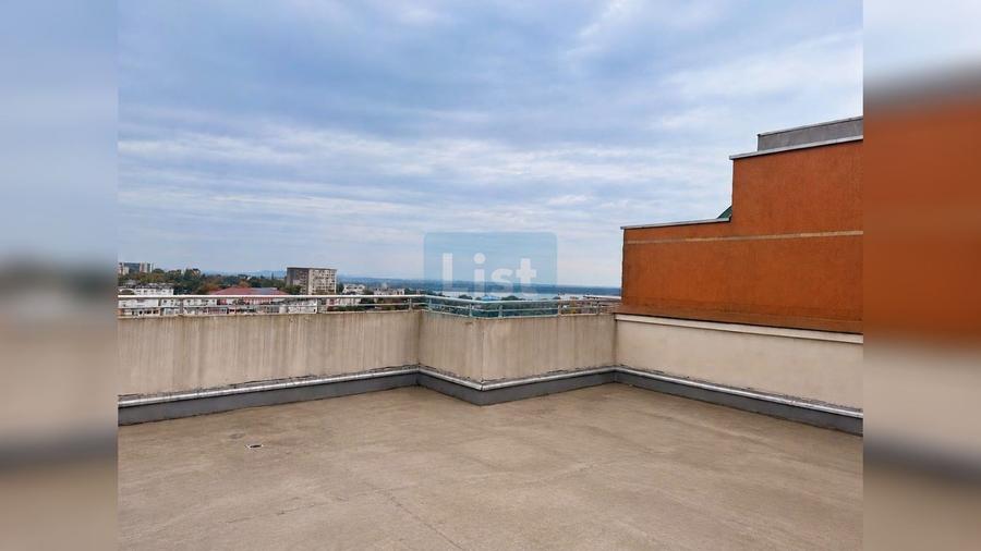 Apartament cu 4 camere în Țiglina 1