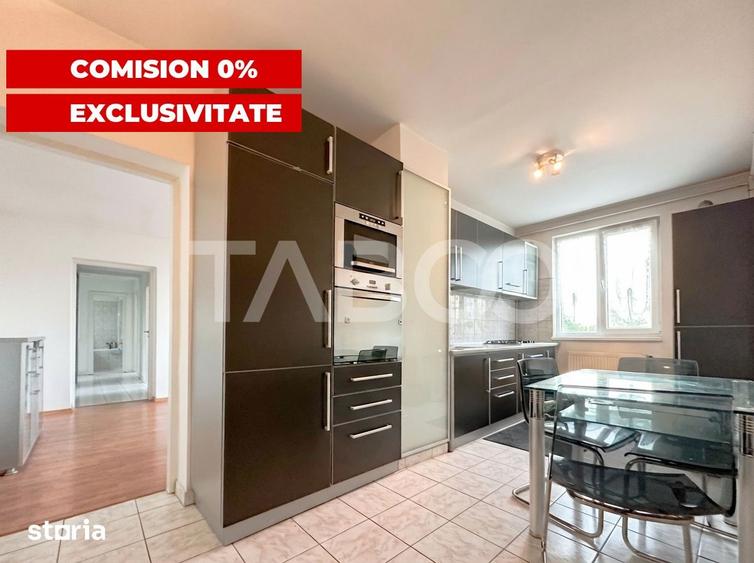 Apartament cu 4 camere semidecomandat în Micro 4