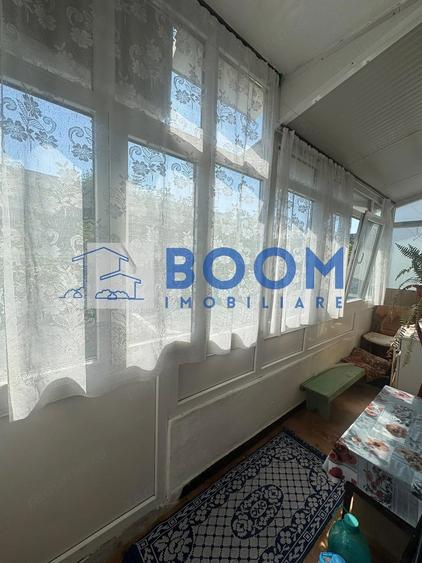 Apartament cu 2 camere semidecomandat în Traian