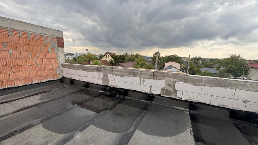 Casă individuală cu 4 camere cu Teren 150 Mp în Nord