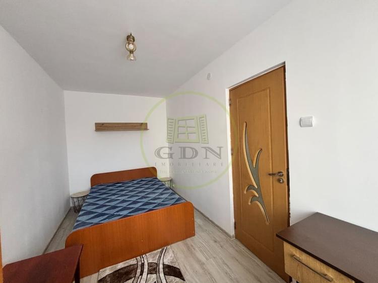 Apartament cu 2 camere semidecomandat, mobilat în Valea Rosie