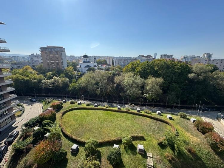 Apartament cu 2 camere semidecomandat, mobilat în Plopilor