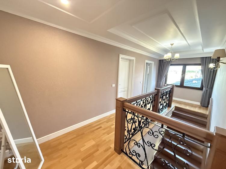 Casă cu 3 camere cu Teren 684 Mp în Sânmartin
