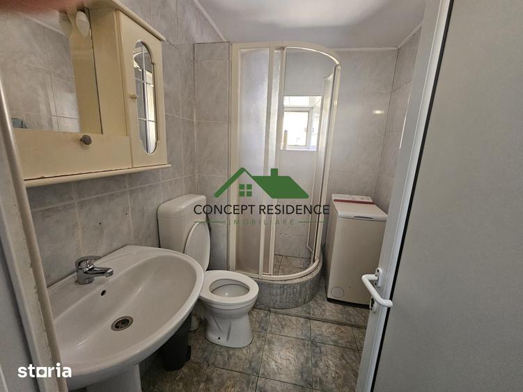Apartament cu 4 camere decomandat în Traian