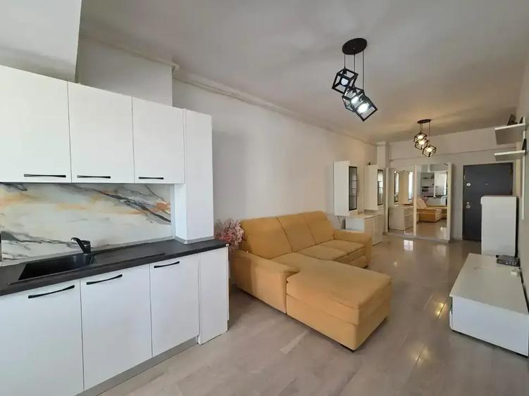 Apartament cu 2 camere decomandat, mobilat în P-ța Alba Iulia
