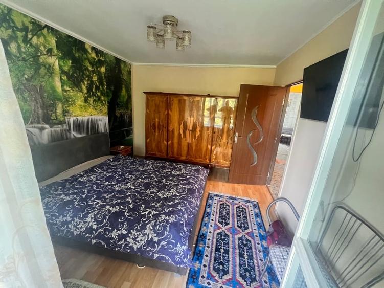 Apartament cu 3 camere decomandat, mobilat în Berceni