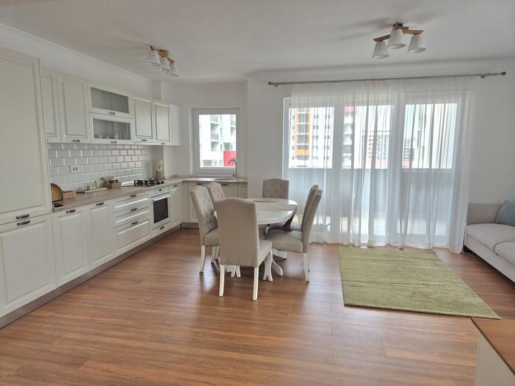 Apartament cu 2 camere decomandat în Iosia
