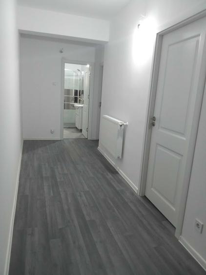 Casă cu 4 camere decomandat în Central