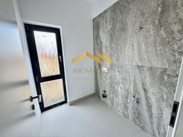 Casă individuală cu 3 camere cu Canalizare în Utvin