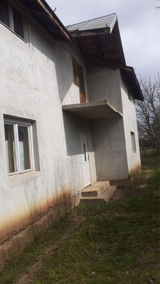 Casă cu 4 camere în Balotești