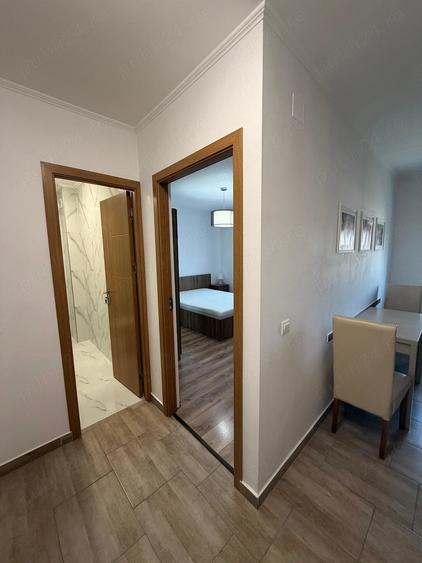 Garsonieră decomandată în Decebal