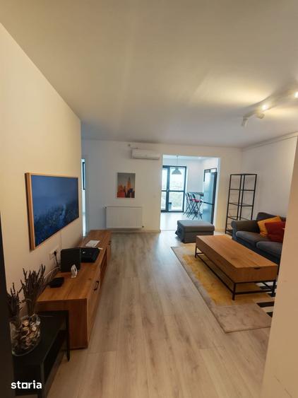 Apartament cu 3 camere în Theodor Pallady