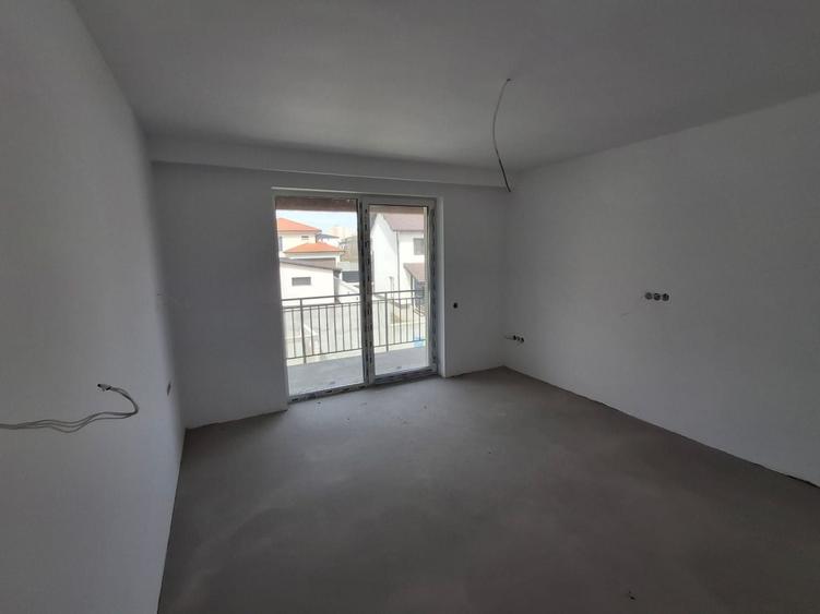 Duplex cu 3 camere cu Canalizare în Șelimbăr