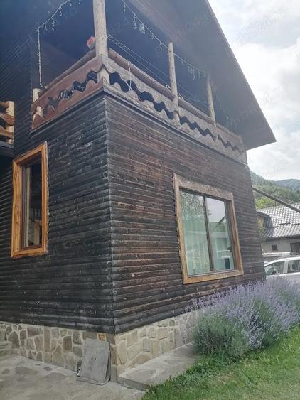 Casă cu 6 camere cu Teren 1056 Mp în Central