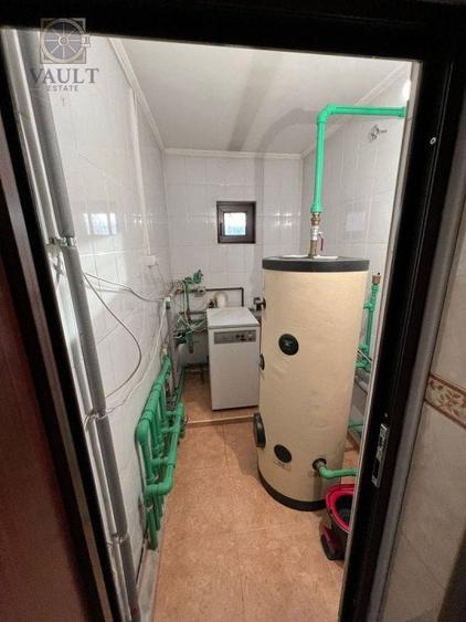 Casă individuală cu 7 camere cu Canalizare în Cozieni