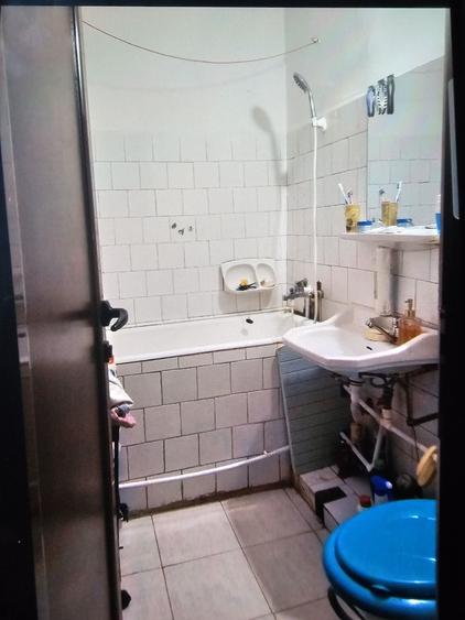 Apartament decomandat URGENT - 4