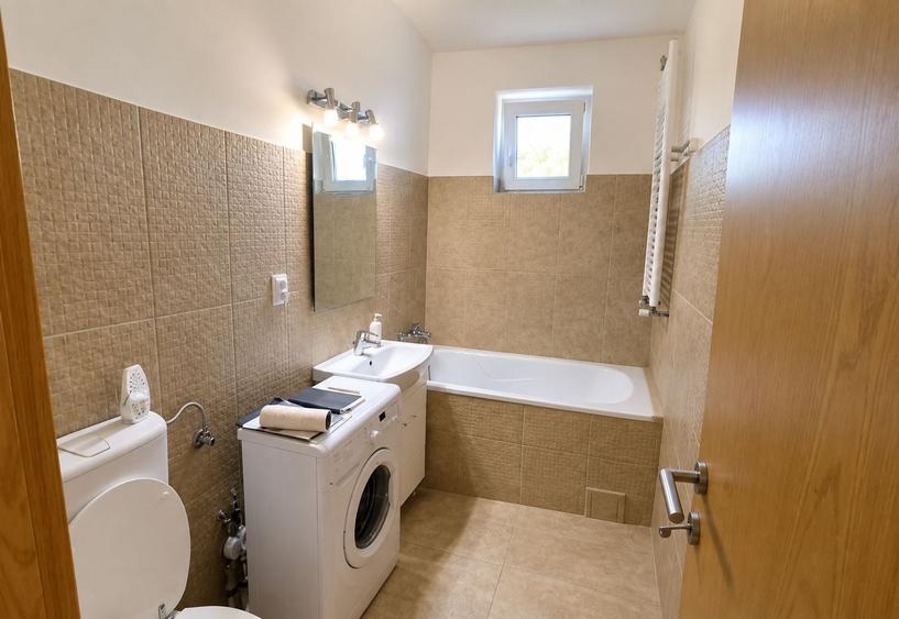 Apartament cu 2 camere semidecomandat în Ultracentral