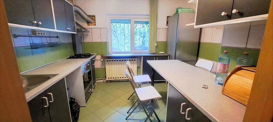 Apartament cu 3 camere decomandat în 13 Septembrie