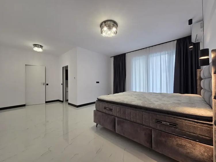 Penthouse cu 3 camere decomandat în Titan