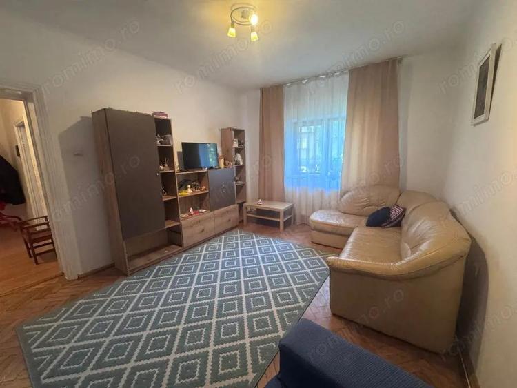 Casă cu Teren 300 Mp în Central