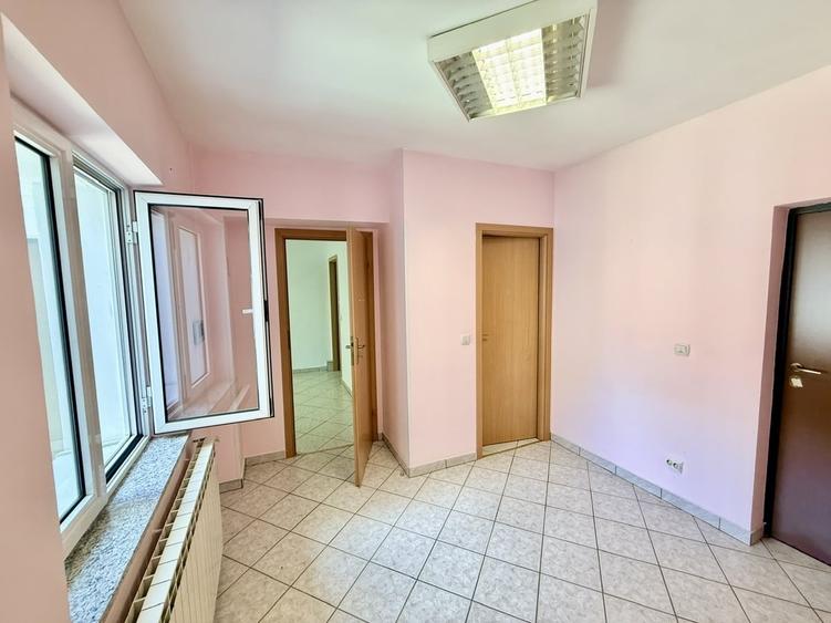 Casă cu Teren 100 Mp în Domenii