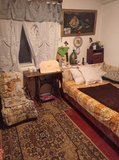 Casă cu 4 camere cu Teren 1018 Mp în Moțăieni