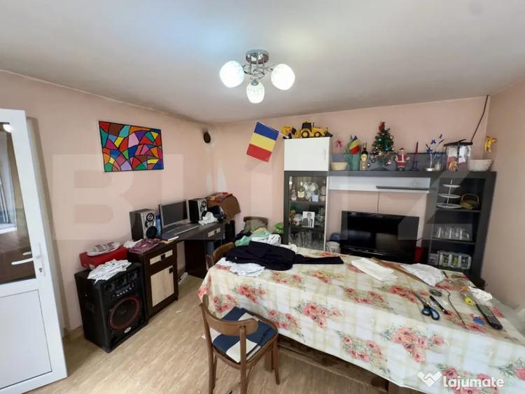 Casă cu 7 camere cu Teren 2200 Mp în Vințu de Jos