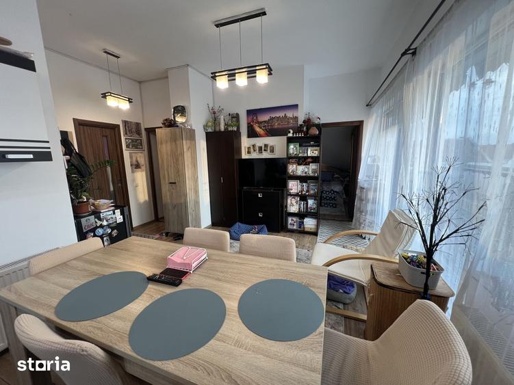 Apartament cu 3 camere în Soarelui