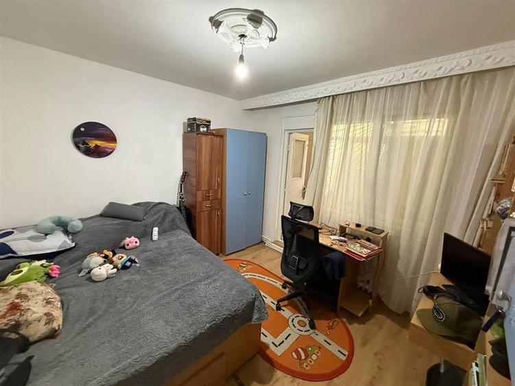 Apartament cu 2 camere semidecomandat în Tătărași