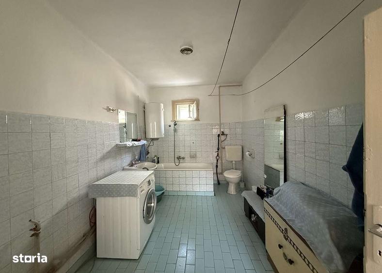 Casă cu 3 camere în Cetariu